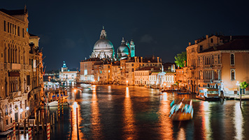 Grand canal de Venise en Italie